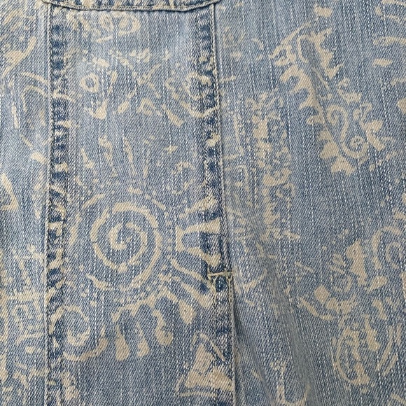 Chico's Cotton Denim Jacket / Shacket Sz O (Small), Lightweight, Patterned - Picture 9 of 9